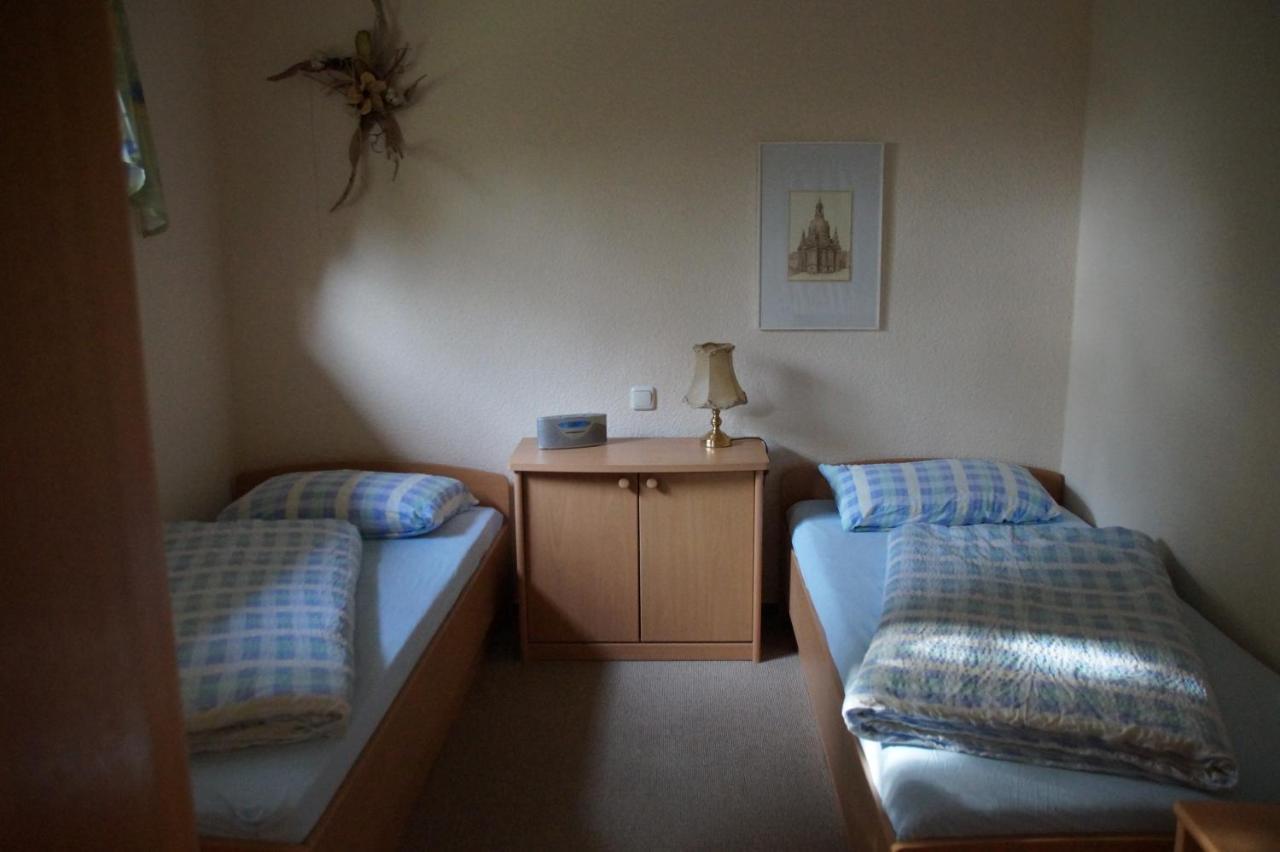 Holiday Home Martina Dresden Bagian luar foto